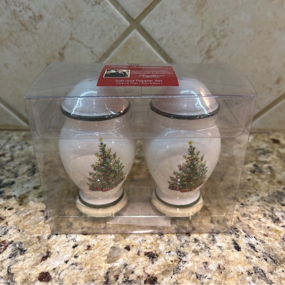 Christopher Radko Holiday Celebrations Tradition Collection Salt & Pepper set - Picture 3 of 3